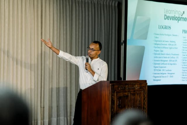 Boost Scalable Growth with Nearshore Customer Service Solutions Boost Scalable Growth with Nearshore Customer Service Solutions